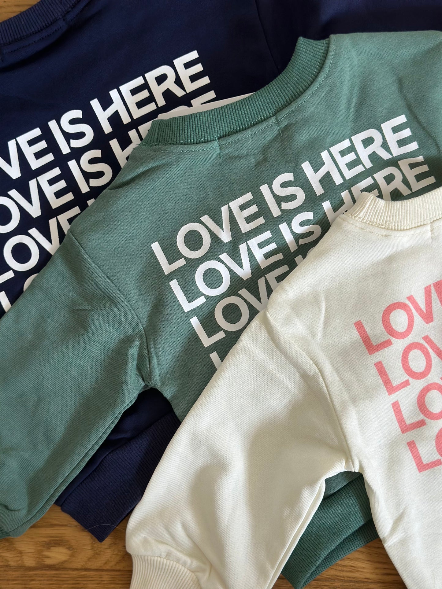 sweat « love is here »