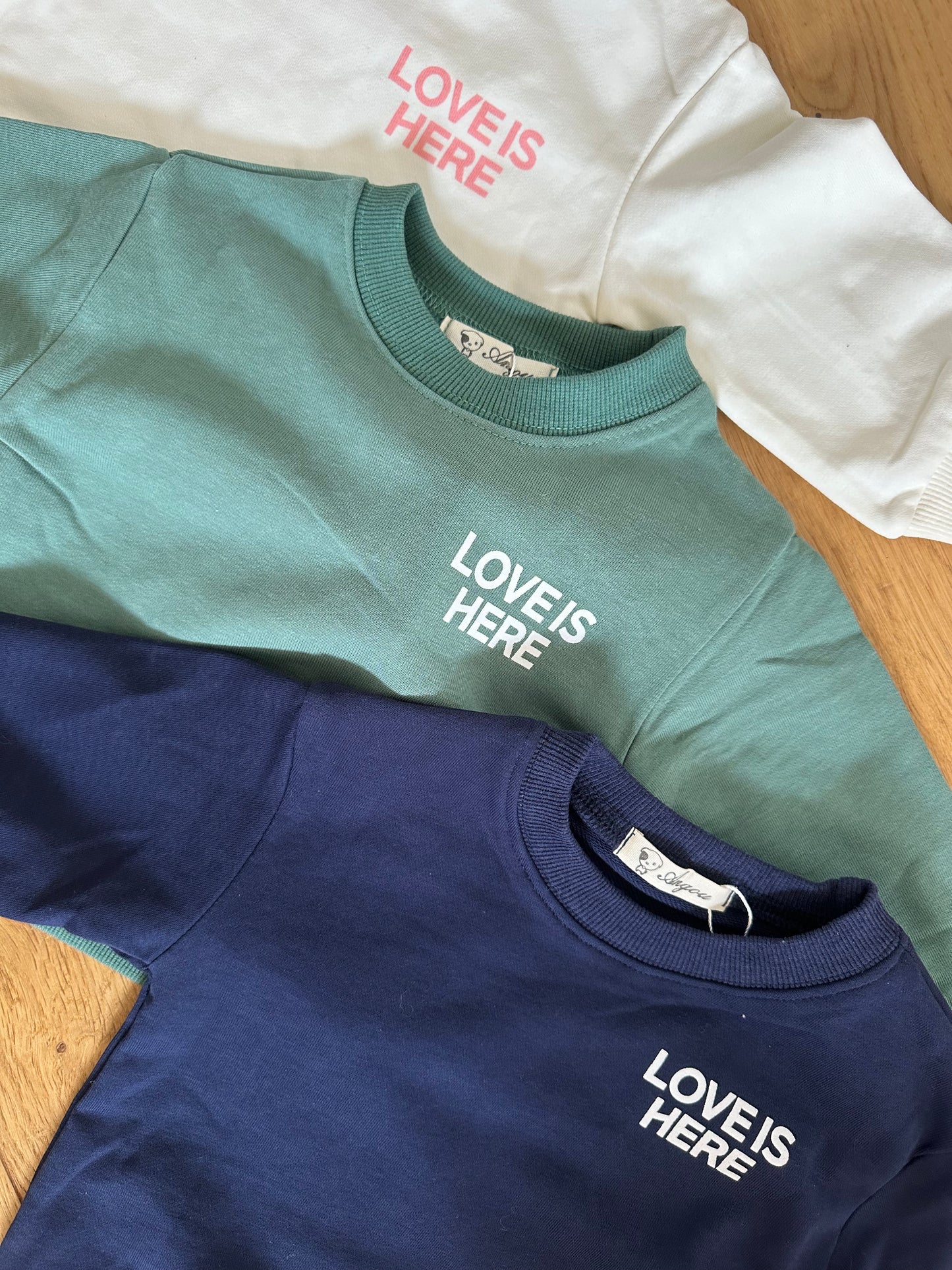 sweat « love is here »